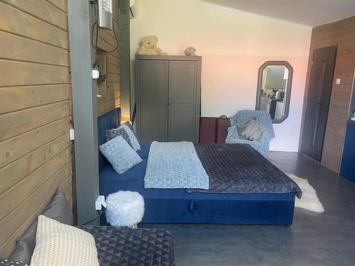 Monpe Apartmanik S Atmosferou Komárno Exterior foto