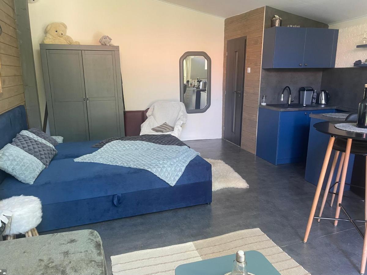 Monpe Apartmanik S Atmosferou Komárno Exterior foto